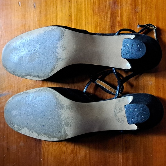 Last Chance! Will Be Pulling Soon!Socialite black suede shoes - Picture 5 of 5